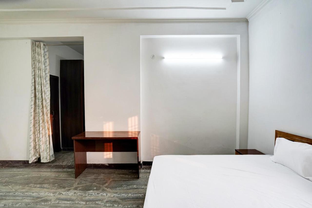 Hotel O Radisson Red Hotel & Restaurant Ghaziabad Luaran gambar